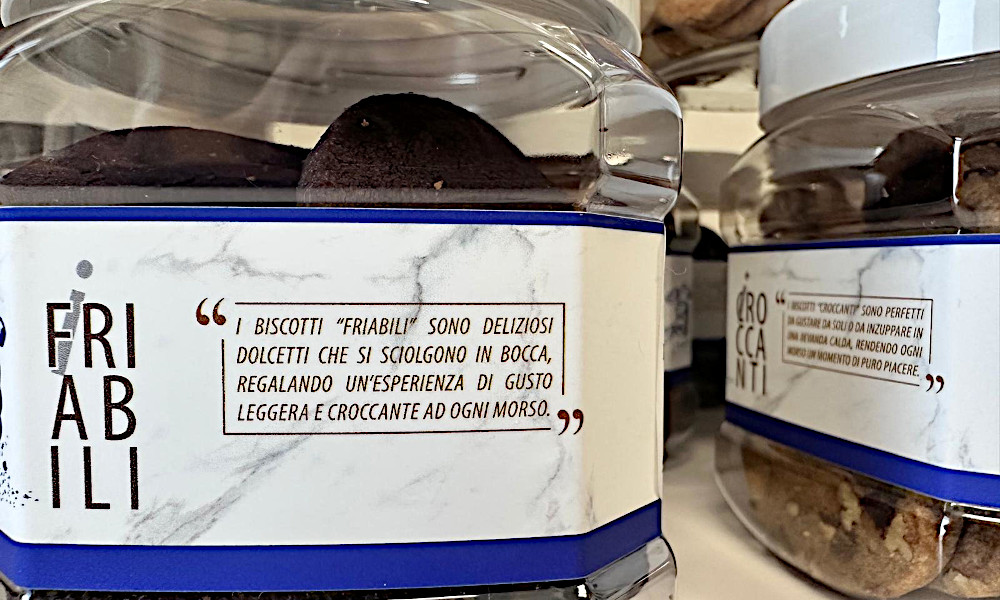 Biscotti artigianali assorrtiti